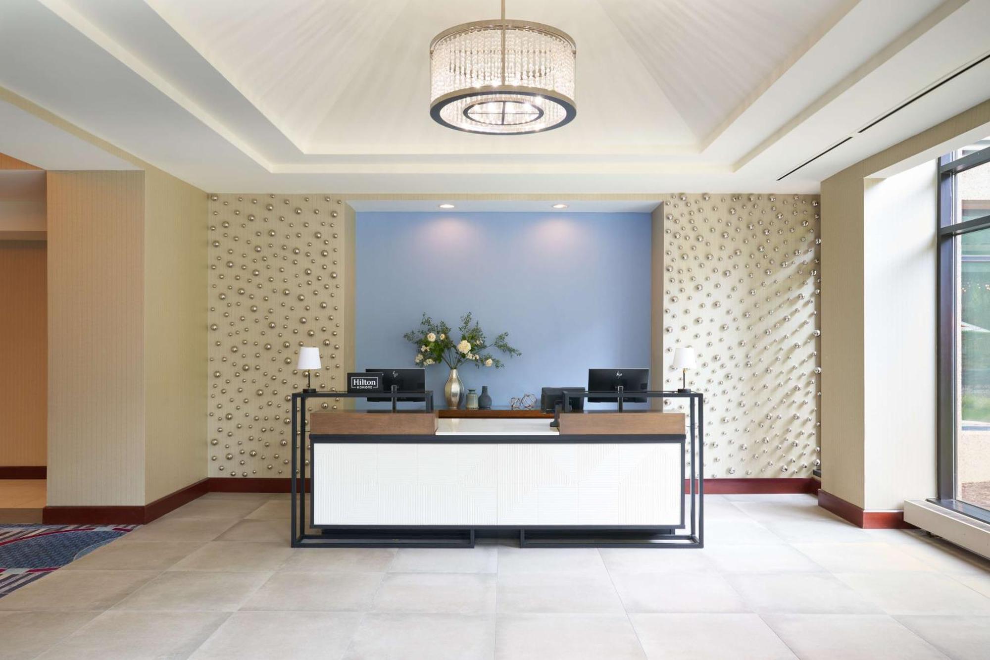 Hilton Fairfax, Va Hotel Exterior photo