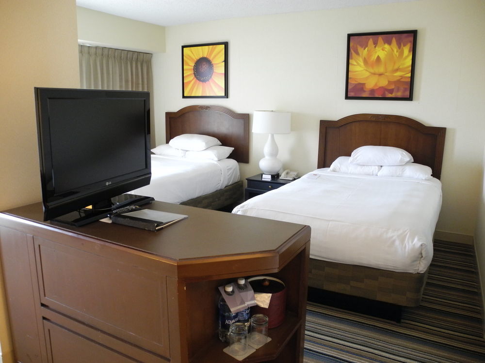 Hilton Fairfax, Va Hotel Exterior photo